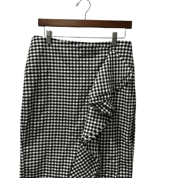 Who What Wear Dresses & Skirts - Who What Wear Black‎ and White Gingham Midi Skirt